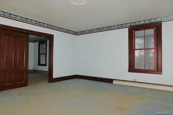 $650,000 | 853 Salt Point Turnpike, Poughkeepsie, NY 12601