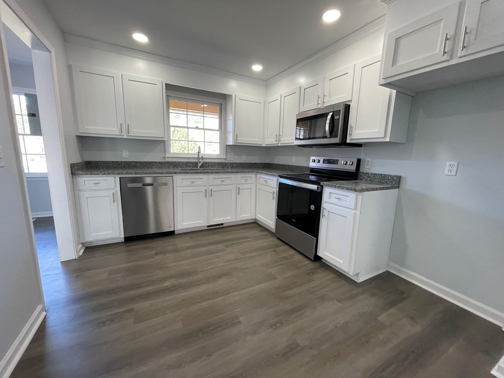 5040 Queen Chapel Road Dalzell, SC 29040 - Photo 8 of 24 Gallery Image 8