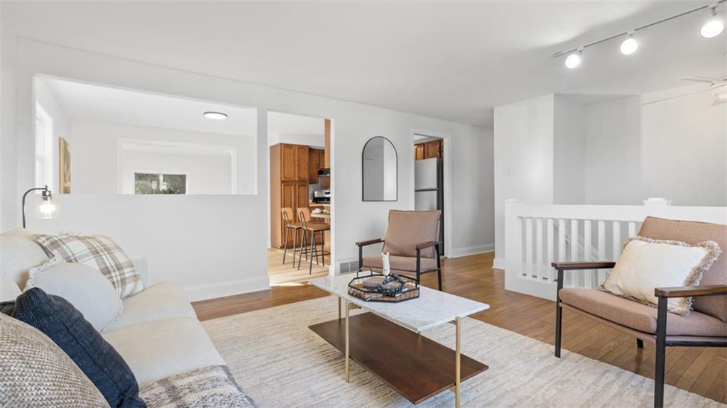 161 Warrencliff Drive Monaca, PA 15061 - Photo 13 of 40 a living room with furniture