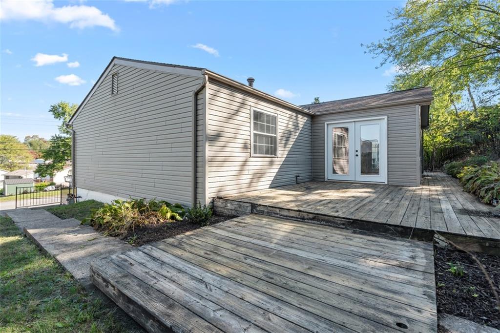 161 Warrencliff Drive Monaca, PA 15061 - Photo 35 of 40 a view of backyard with a garden and plants