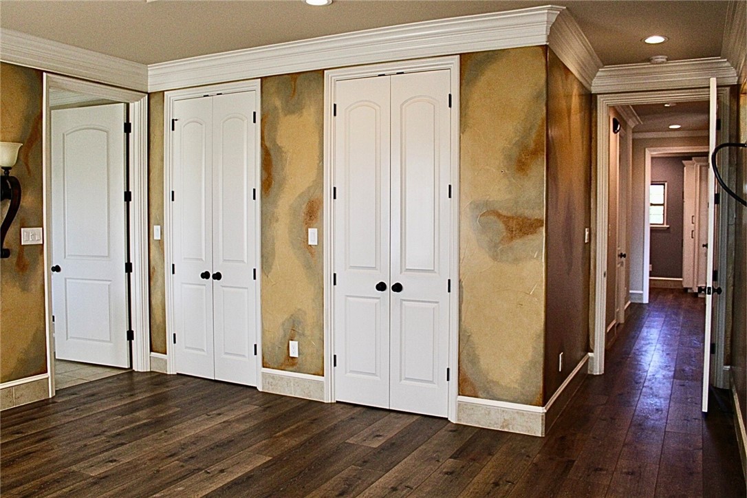 100 Deer Creek Drive Waco, TX 76708 - Photo 16 of 26 a view of a hallway with wooden floor