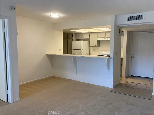 $315,000 | 8505 Columbus Avenue, Unit 111, North Hills, CA 91343