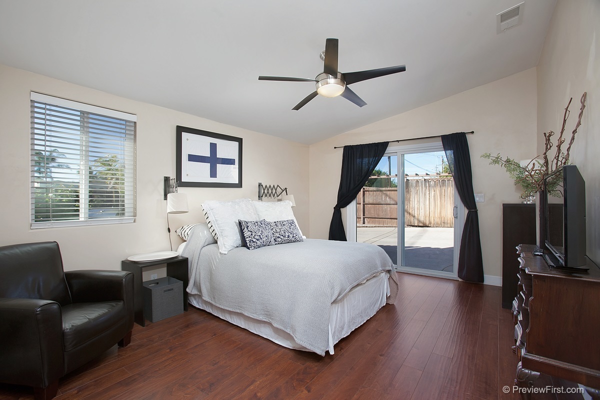 1062 Santa Fe Drive Encinitas, CA 92024 - Photo 15 of 25