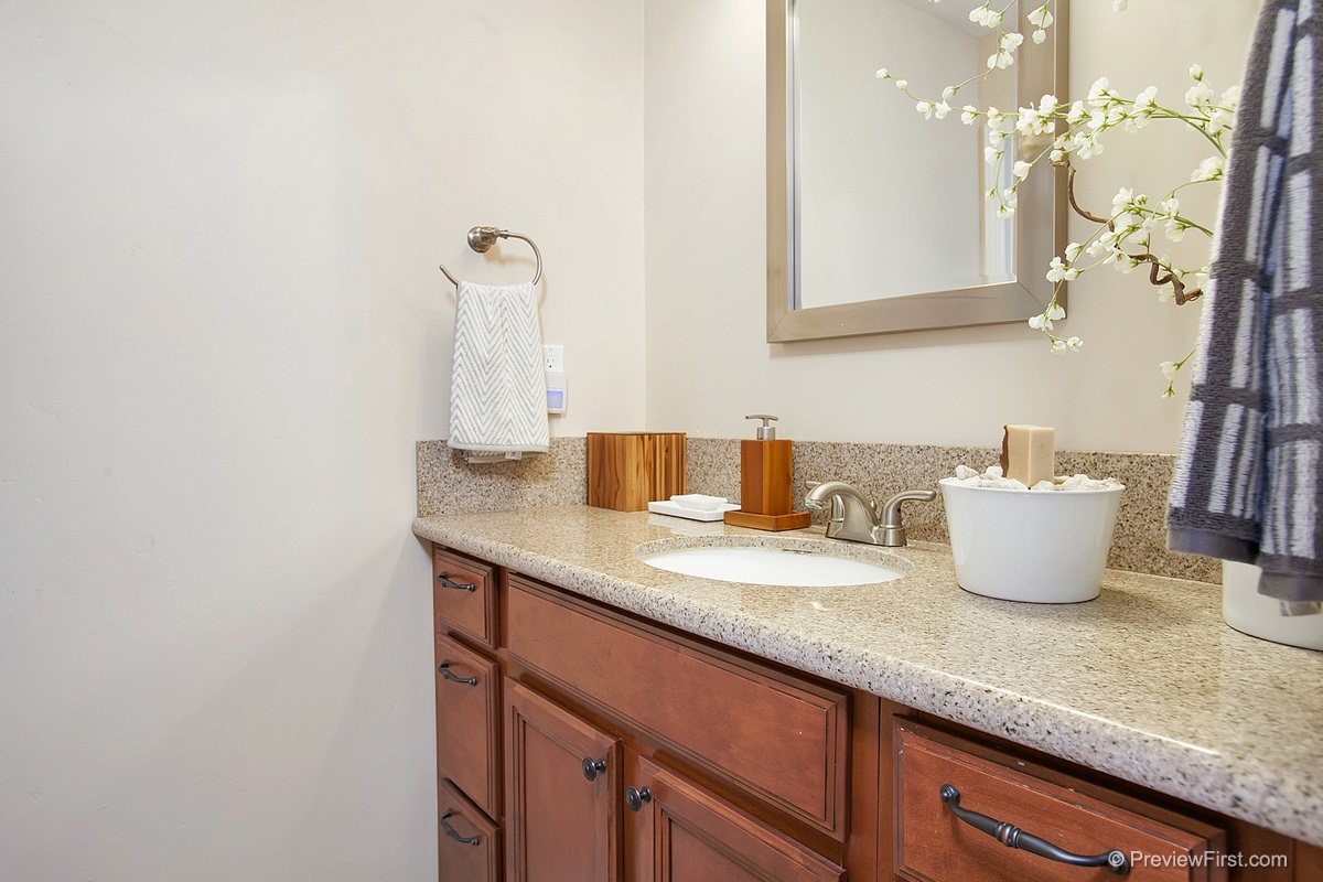 1062 Santa Fe Drive Encinitas, CA 92024 - Photo 19 of 25