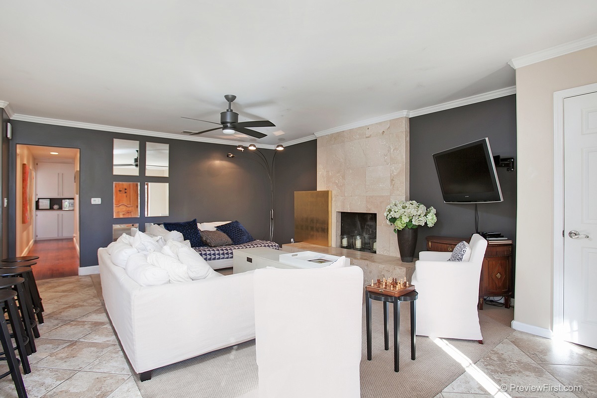 1062 Santa Fe Drive Encinitas, CA 92024 - Photo 5 of 25