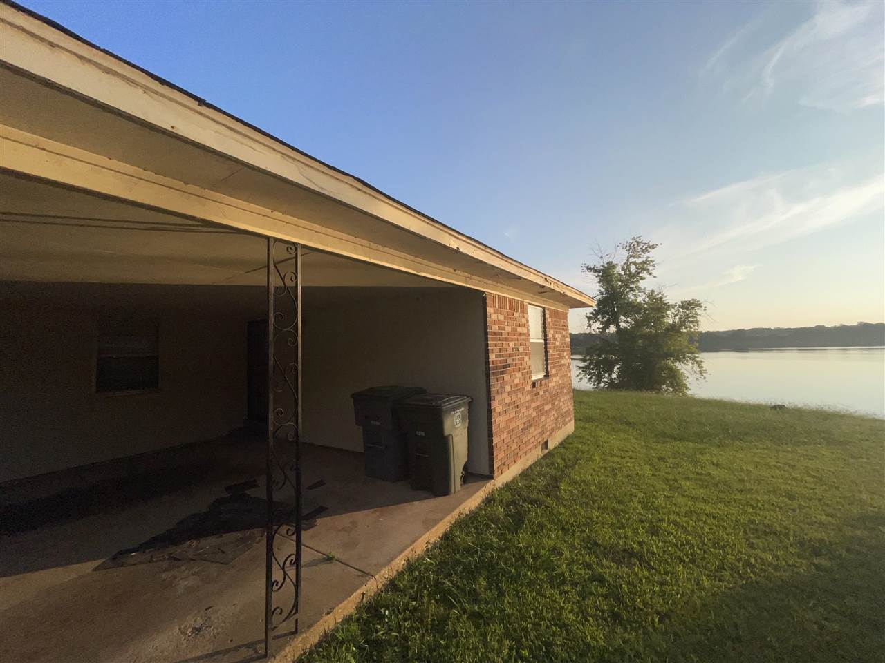 5205 Valdaz Road Memphis, TN 38109 - Photo 9 of 10 Gallery Image 9