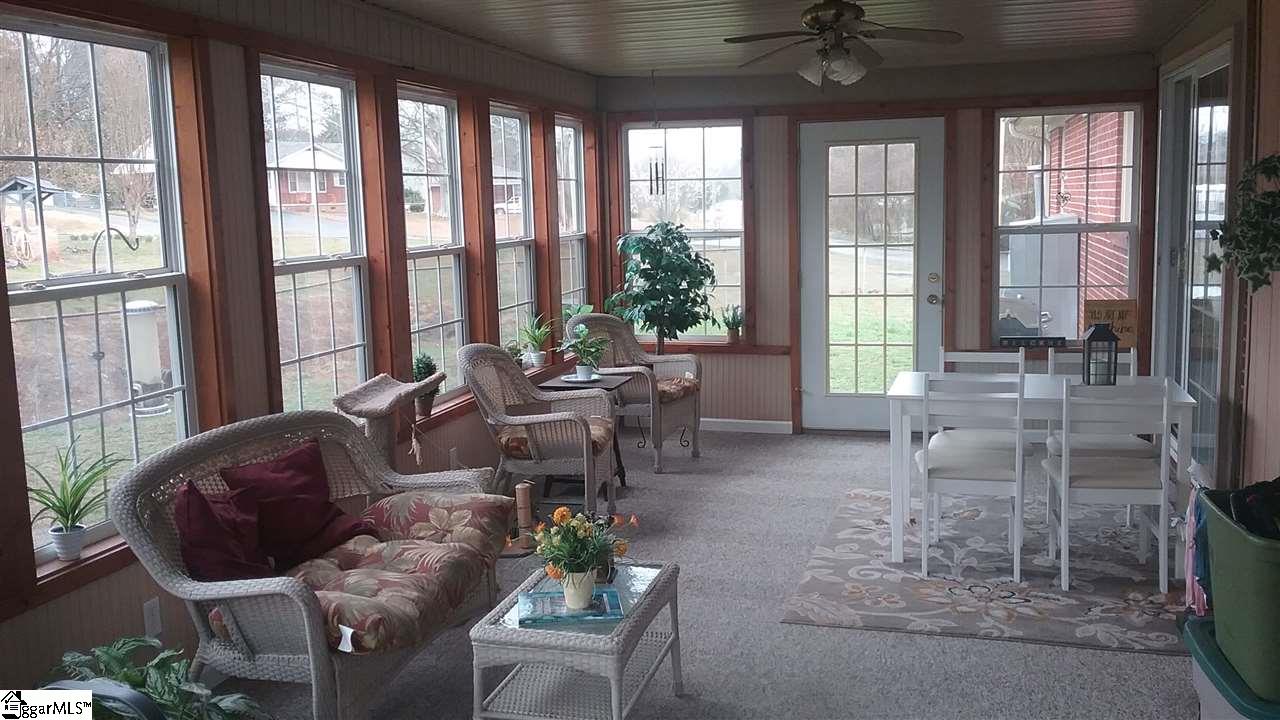119 Ruth Drive Easley, SC 29640 - Photo 3 of 26