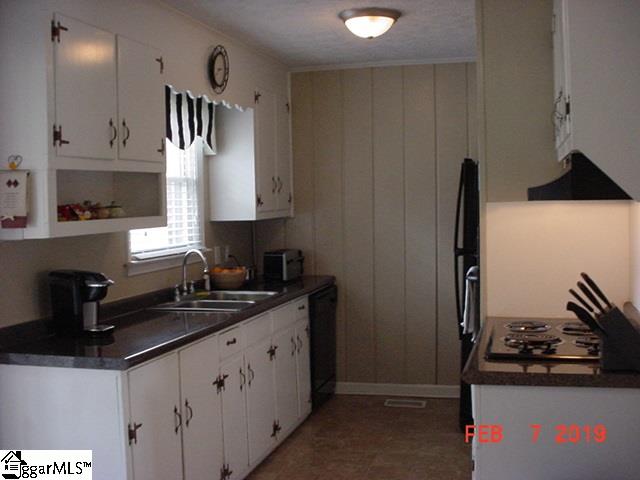 119 Ruth Drive Easley, SC 29640 - Photo 5 of 26