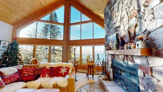 $1,225,000 | 94 Stonegate Road, Hovland, MN 55606