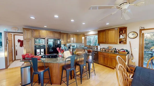 $1,225,000 | 94 Stonegate Road, Hovland, MN 55606