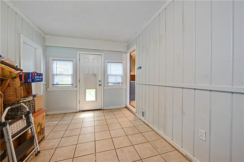 9715 Holmes Road Kansas City, MO 64131 - Photo 17 of 26