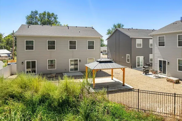 $600,000 | 705-707 East Bates Avenue, Parma, ID 83660