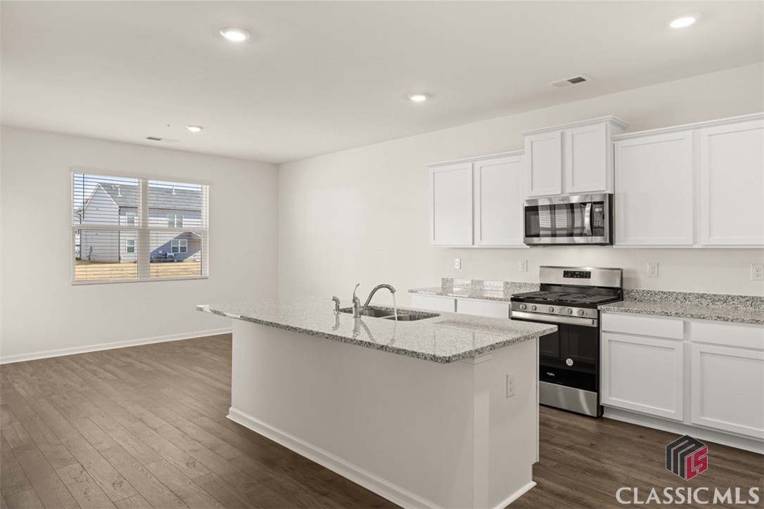 288 Abbott Road Statham, GA 30666 - Photo 6 of 51 Gallery Image 6