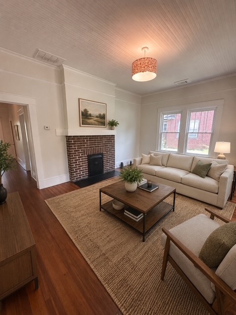 1208 West Whitner Street Anderson, SC 29625 - Photo 3 of 15 VIRTUALLY STAGED