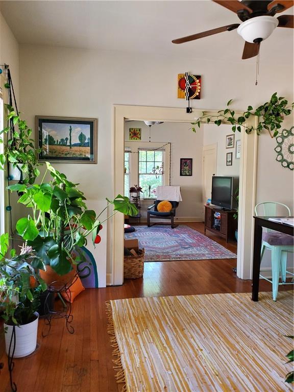 705 1/2 Graham Place Austin, TX 78705 - Photo 11 of 16