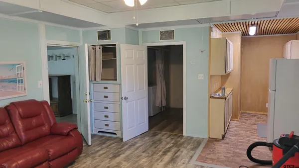 $1,050 | 22696 County Road 1174, Bullard, TX 75757