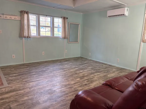 $1,200 | 22696 County Road 1174, Bullard, TX 75757