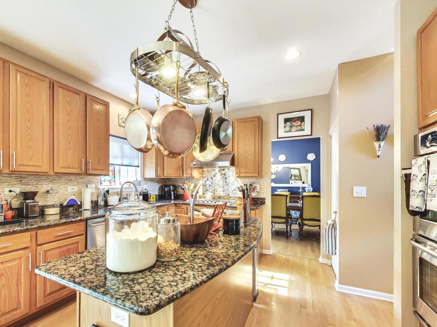 722 Aster Drive Gurnee, IL 60031 - Photo 11 of 59