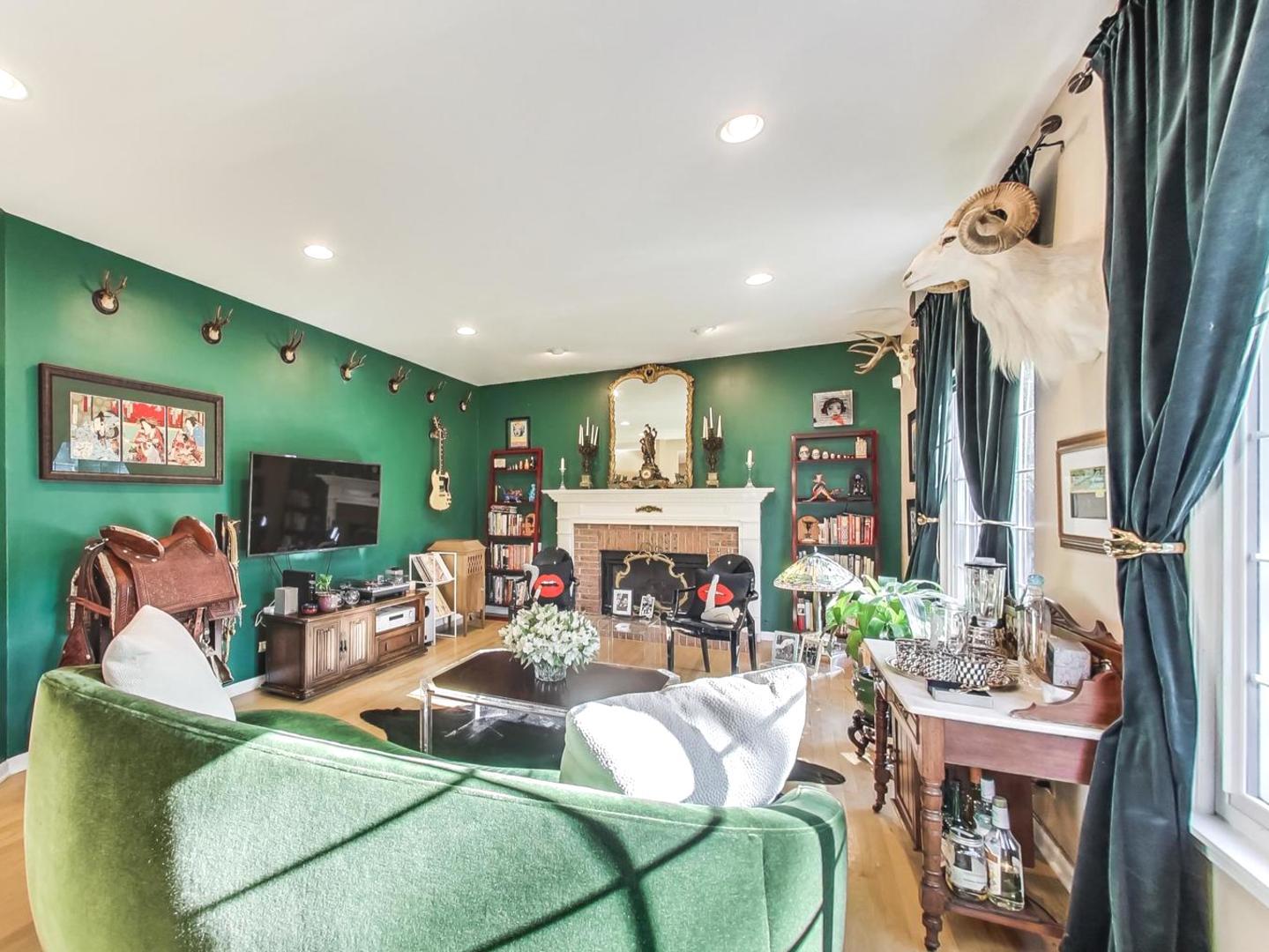 722 Aster Drive Gurnee, IL 60031 - Photo 6 of 59