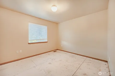$349,950 | 9111 189th Street East, Puyallup, WA 98375