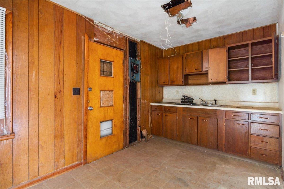 3011 Niccolls Road Springfield, IL 62703 - Photo 14 of 28