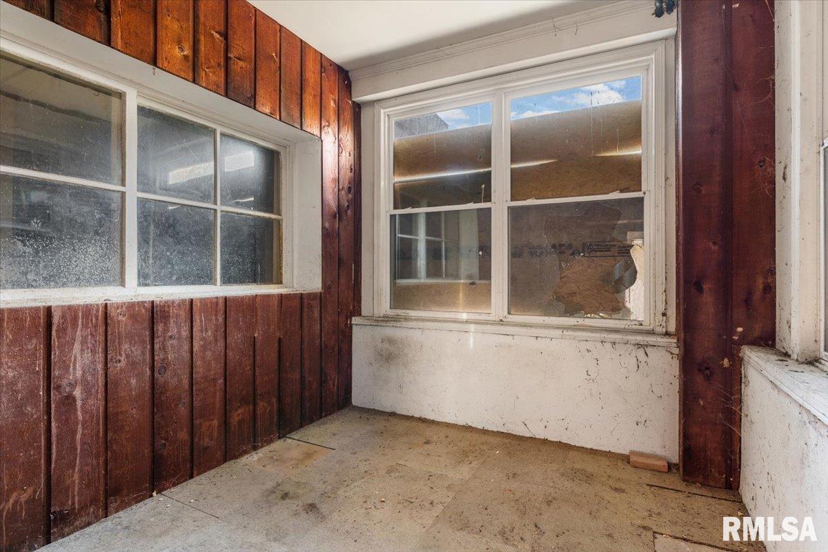 3011 Niccolls Road Springfield, IL 62703 - Photo 10 of 28