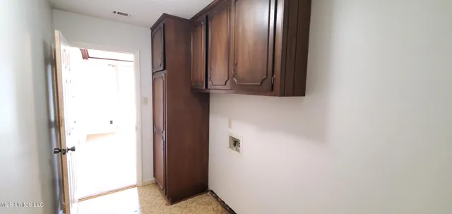 $1,825 | 303 Jamaica Drive, Ocean Springs, MS 39564