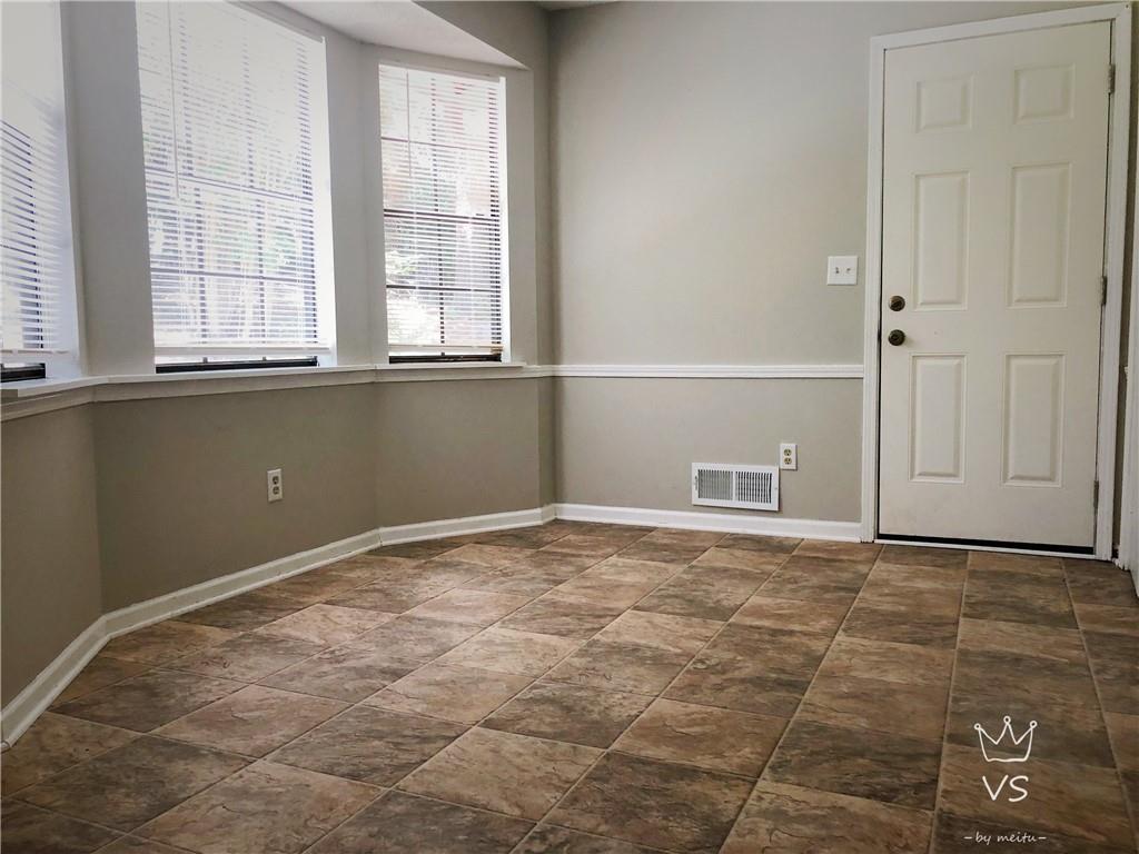 3733 Tree Bark Lane Southwest Snellville, GA 30039 - Photo 4 of 8
