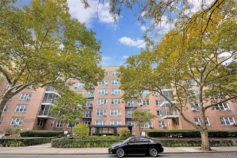 $470,000 | 92-31 57th Avenue, Unit 2J | Elmhurst