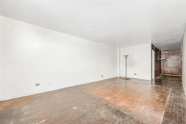 $470,000 | 92-31 57th Avenue, Unit 2J | Elmhurst