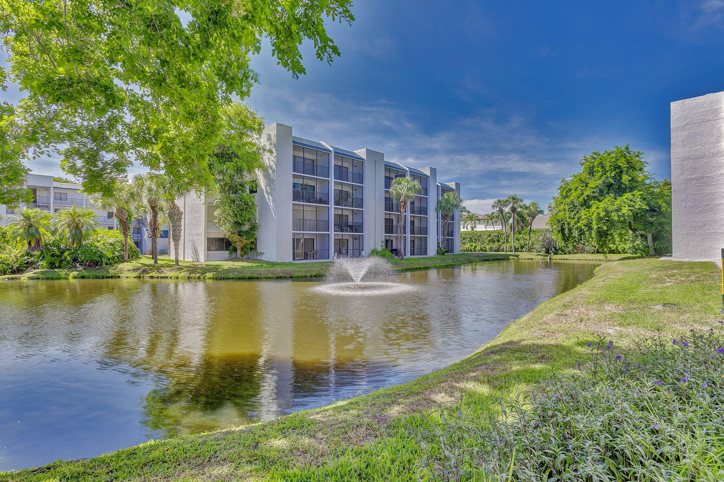 1605 Highway 1, Unit A204 Jupiter, FL 33477 - Photo 4 of 43 03_320a1634