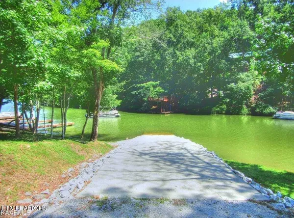 $59,900 | 12 Emerald Pointe Circle, Rockwood, TN 37854