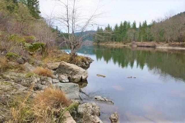 5075 Riverbanks Road Grants Pass, OR 97527 - Photo 14 of 15 DSC_0024