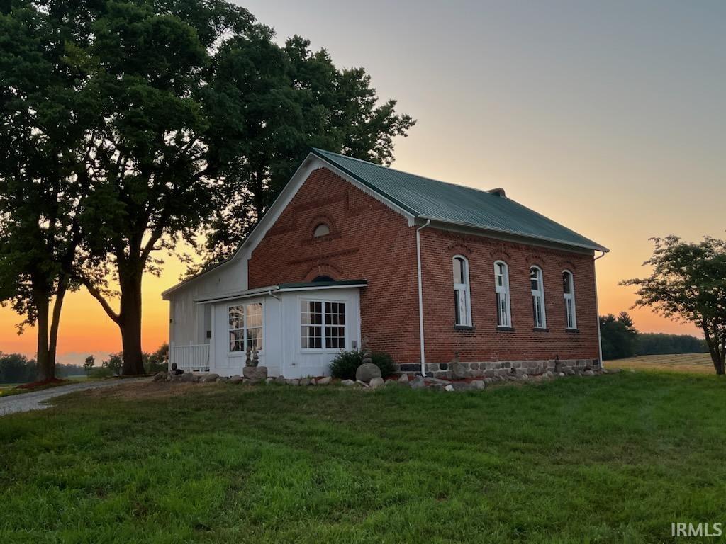 8970 East Division Road Akron, IN 46910 - Photo 1 of 34