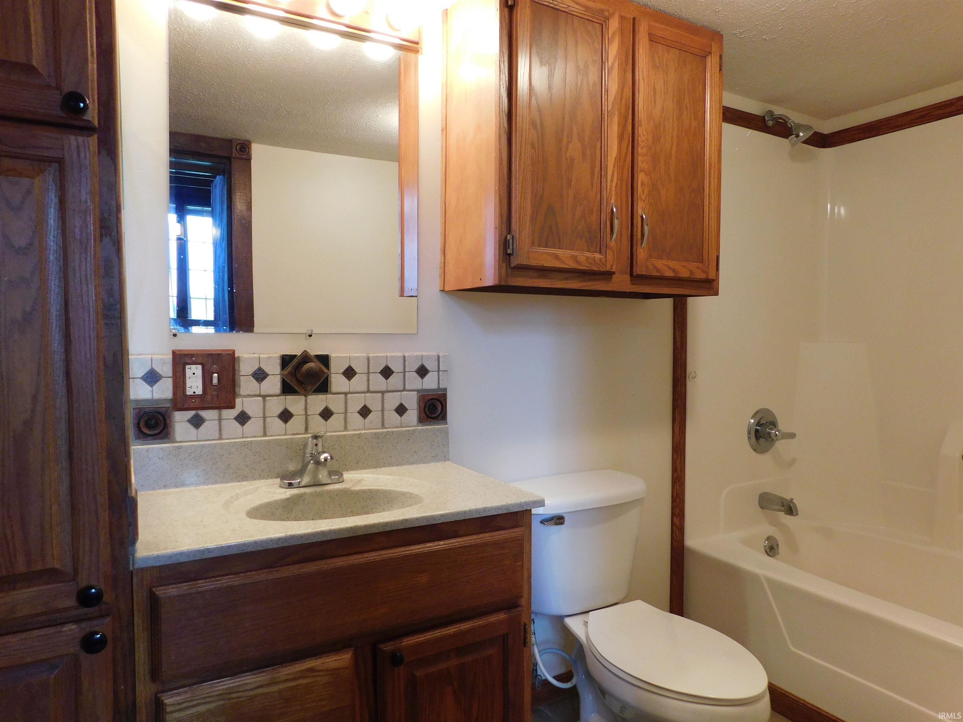 8970 East Division Road Akron, IN 46910 - Photo 14 of 34