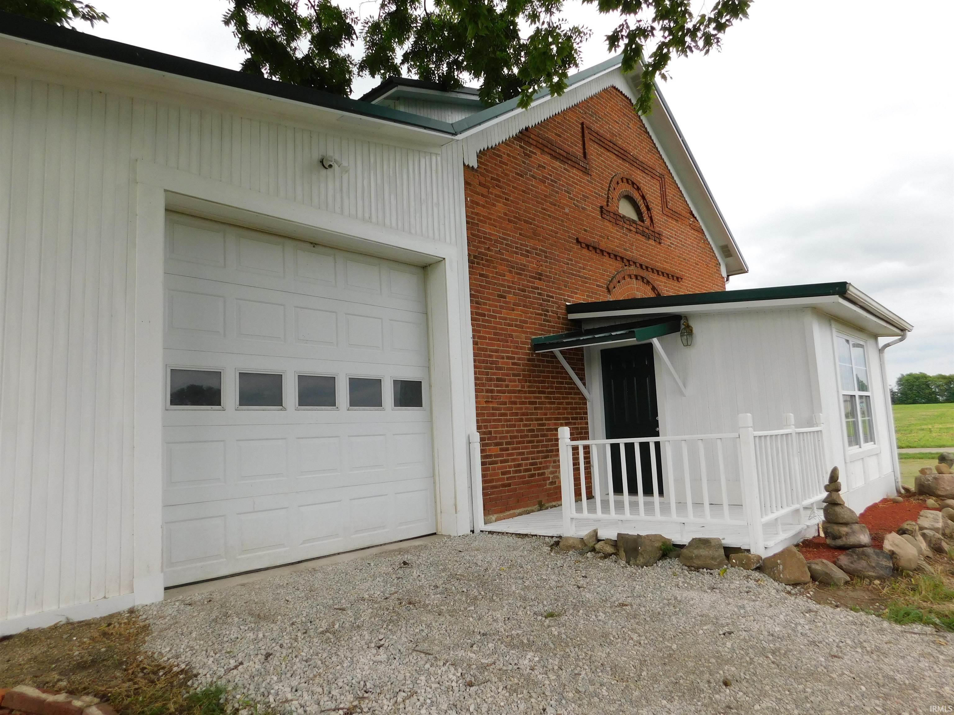 8970 East Division Road Akron, IN 46910 - Photo 7 of 34