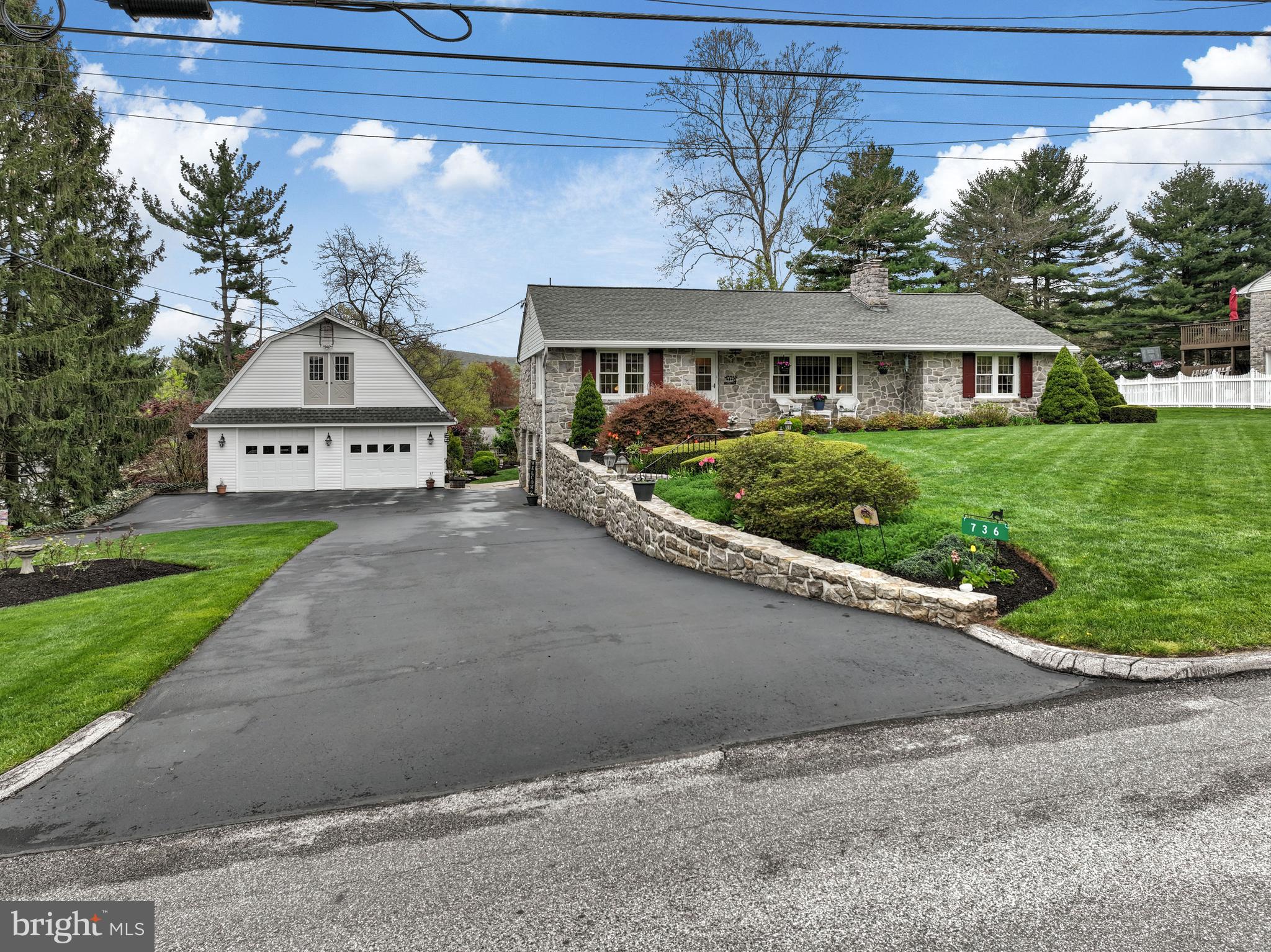736 Temple Road Pottstown, PA 19465 - Photo 6 of 77