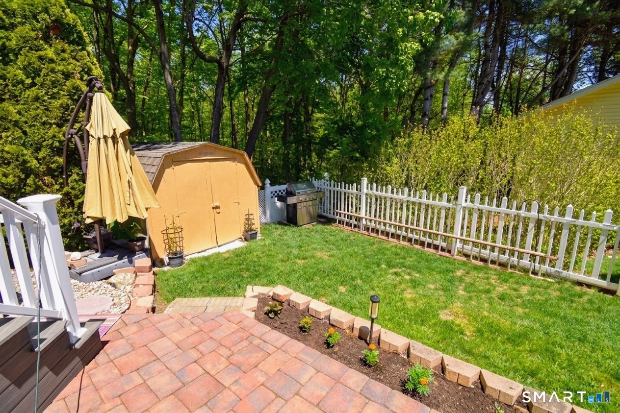 38 Algonquin Way Bristol, CT 06010 - Photo 9 of 37