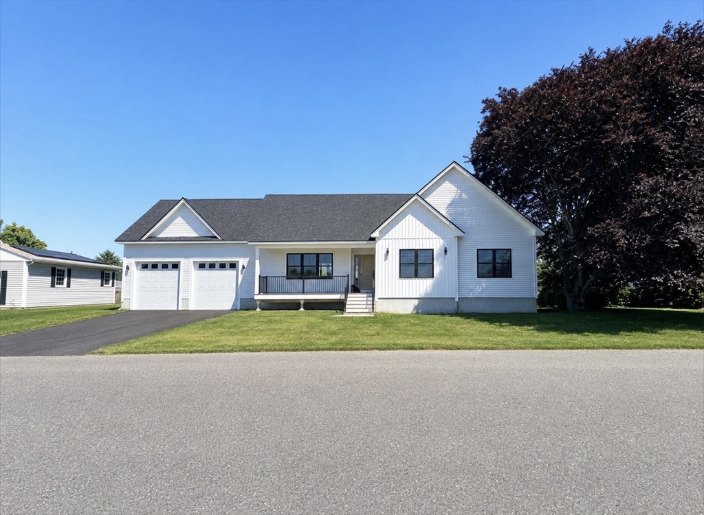 115 Ricketson Street New Bedford, MA 02744 - Photo 1 of 18