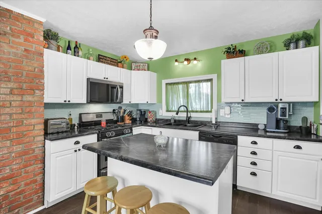 $154,900 | 641 East Center Street, Paxton, IL 60957