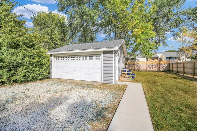 $154,900 | 641 East Center Street, Paxton, IL 60957