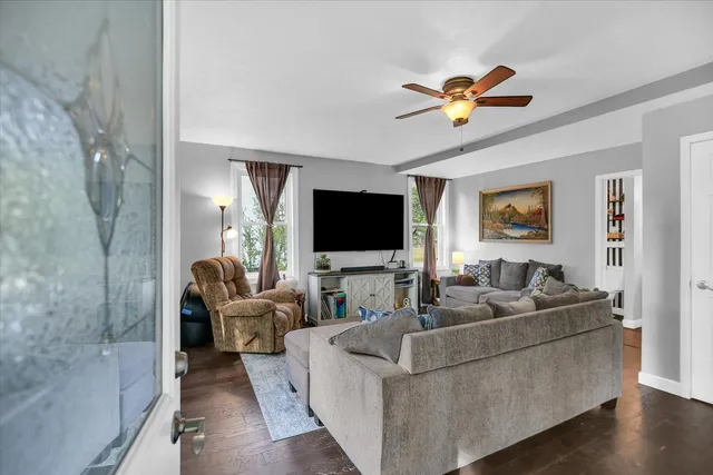 $154,900 | 641 East Center Street, Paxton, IL 60957