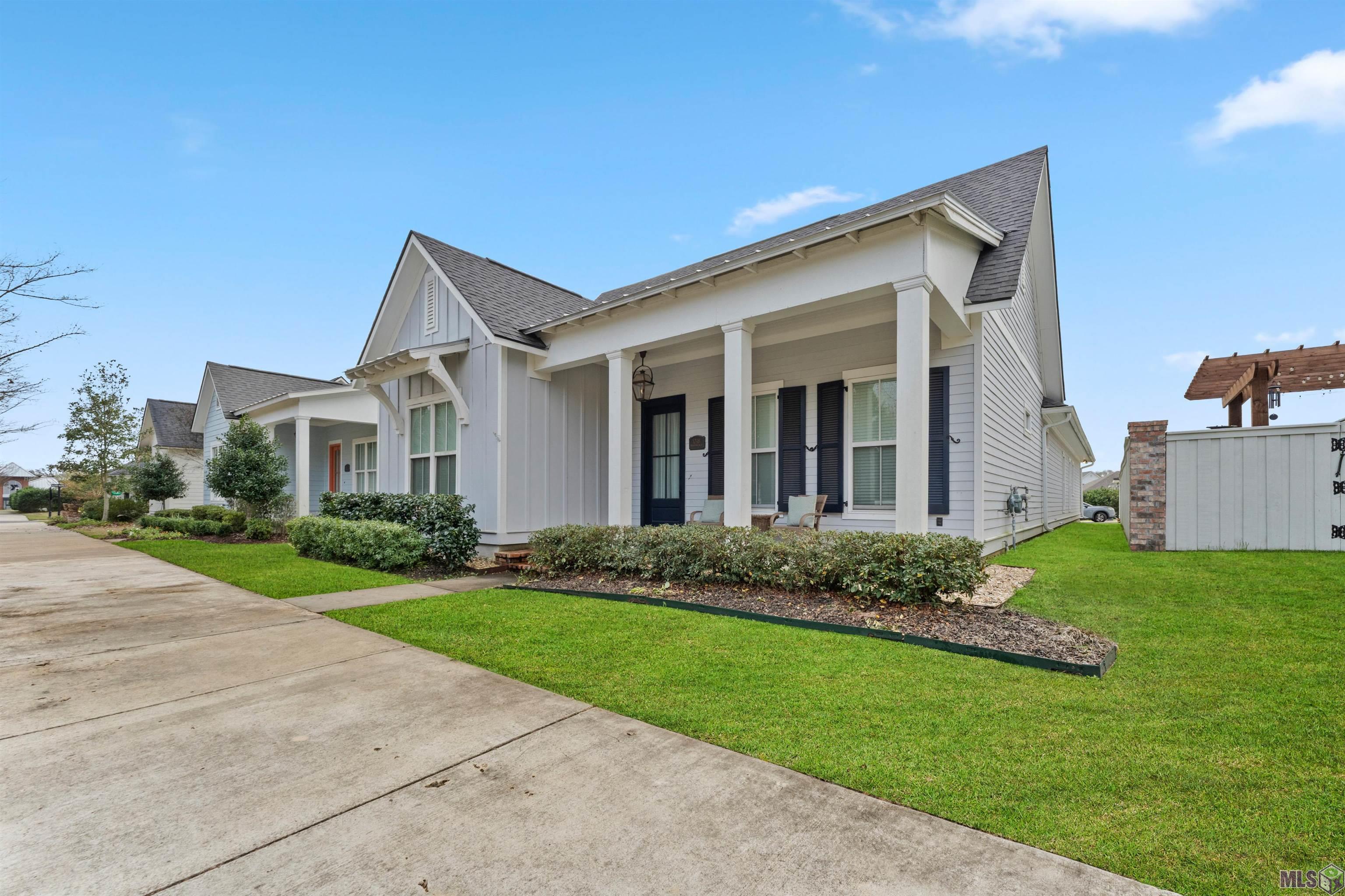 1248 Americana Boulevard Zachary, LA 70791 - Photo 2 of 38
