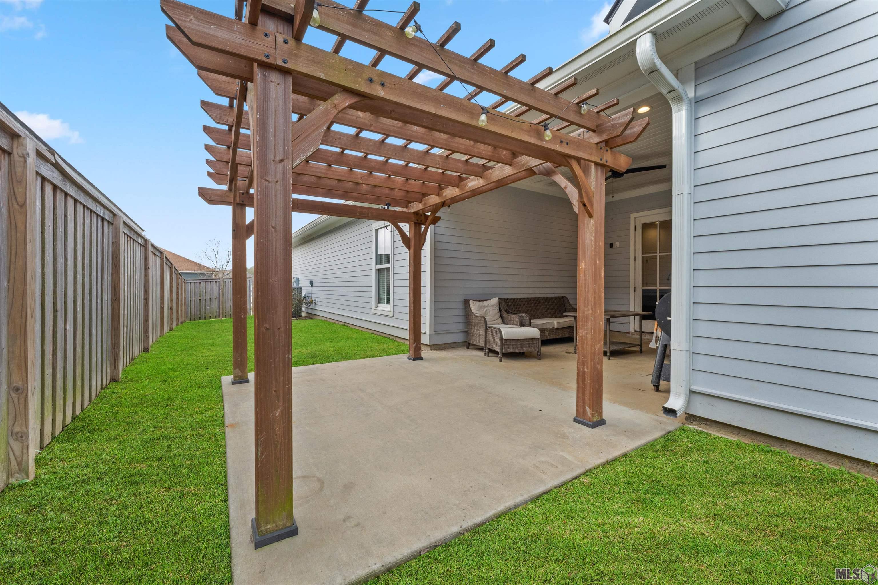 1248 Americana Boulevard Zachary, LA 70791 - Photo 35 of 38