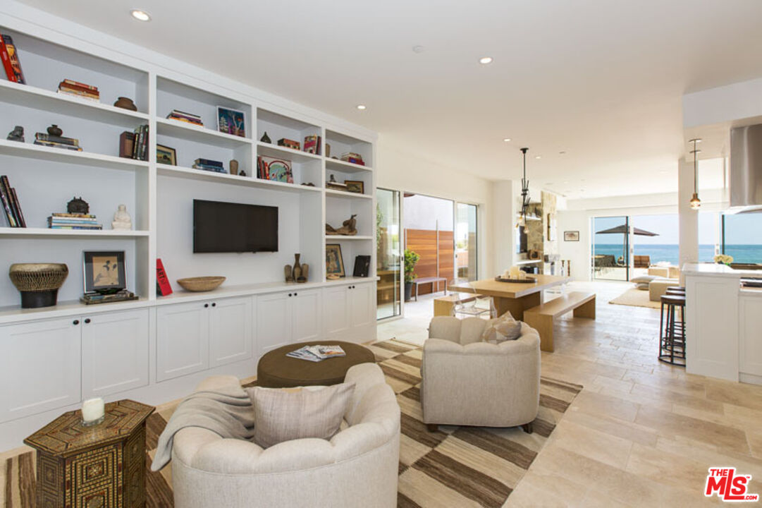 23812 Malibu Road Malibu, CA 90265 - Photo 12 of 44