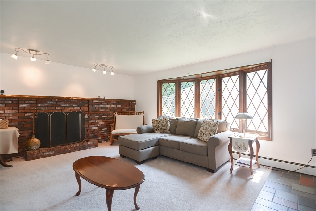 41 West Brookfield Road North Brookfield, MA 01535 - Photo 10 of 41 Gallery Image 10