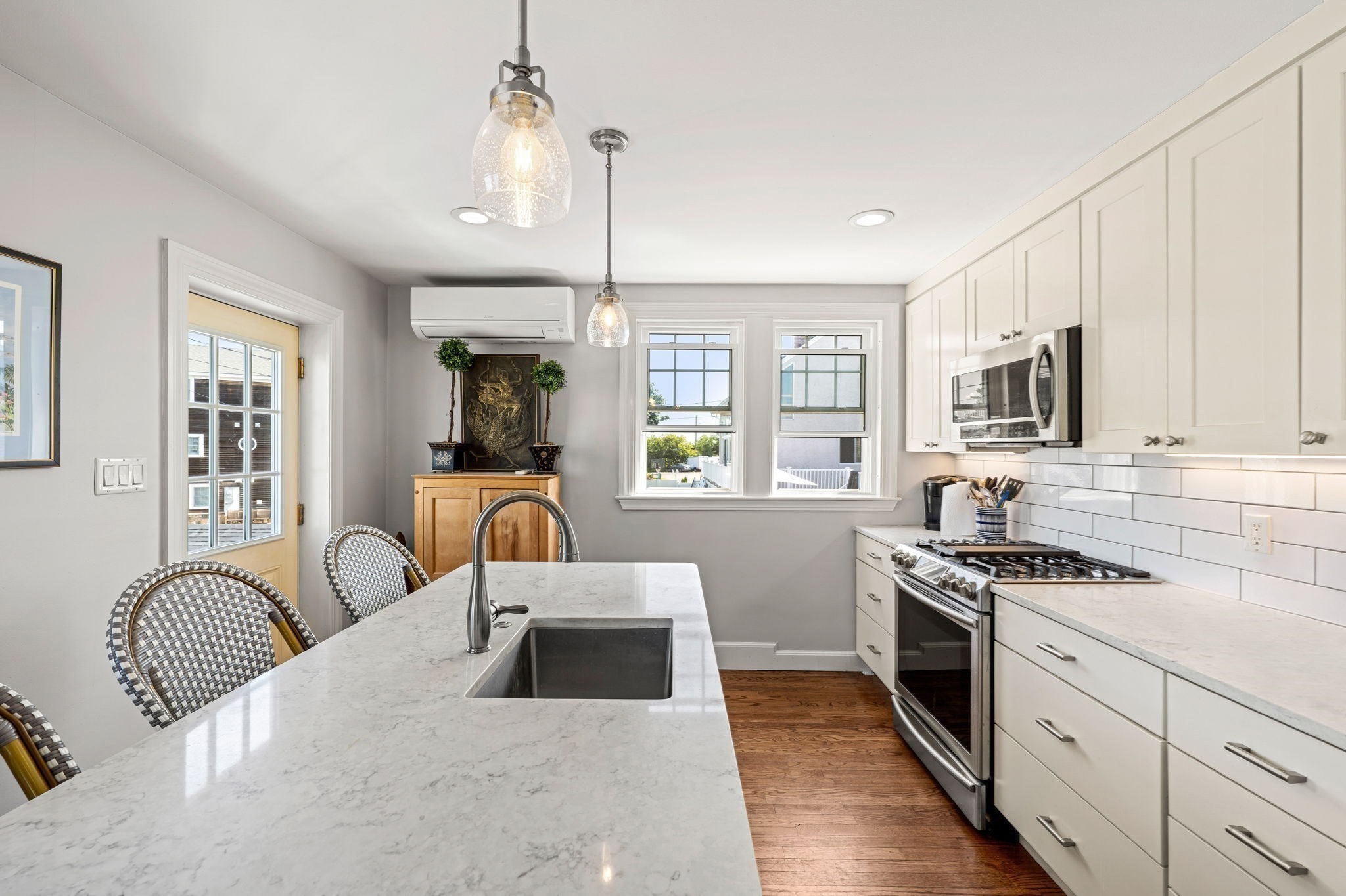 6 Fox Hill Road Nahant, MA 01908 - Photo 9 of 36 Gallery Image 9