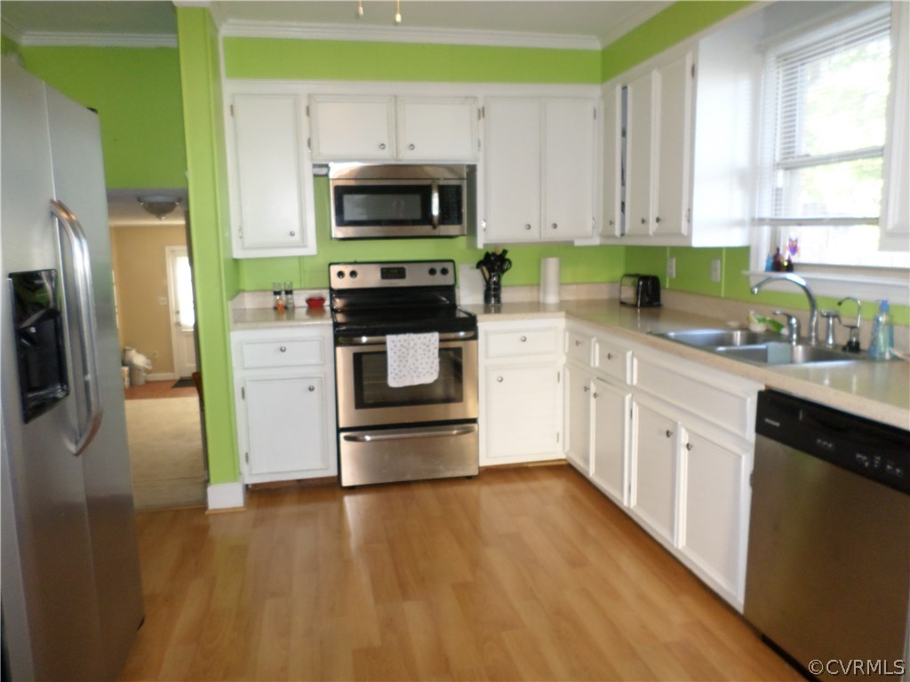 904 Yorkshire Road Colonial Heights, VA 23834 - Photo 8 of 16