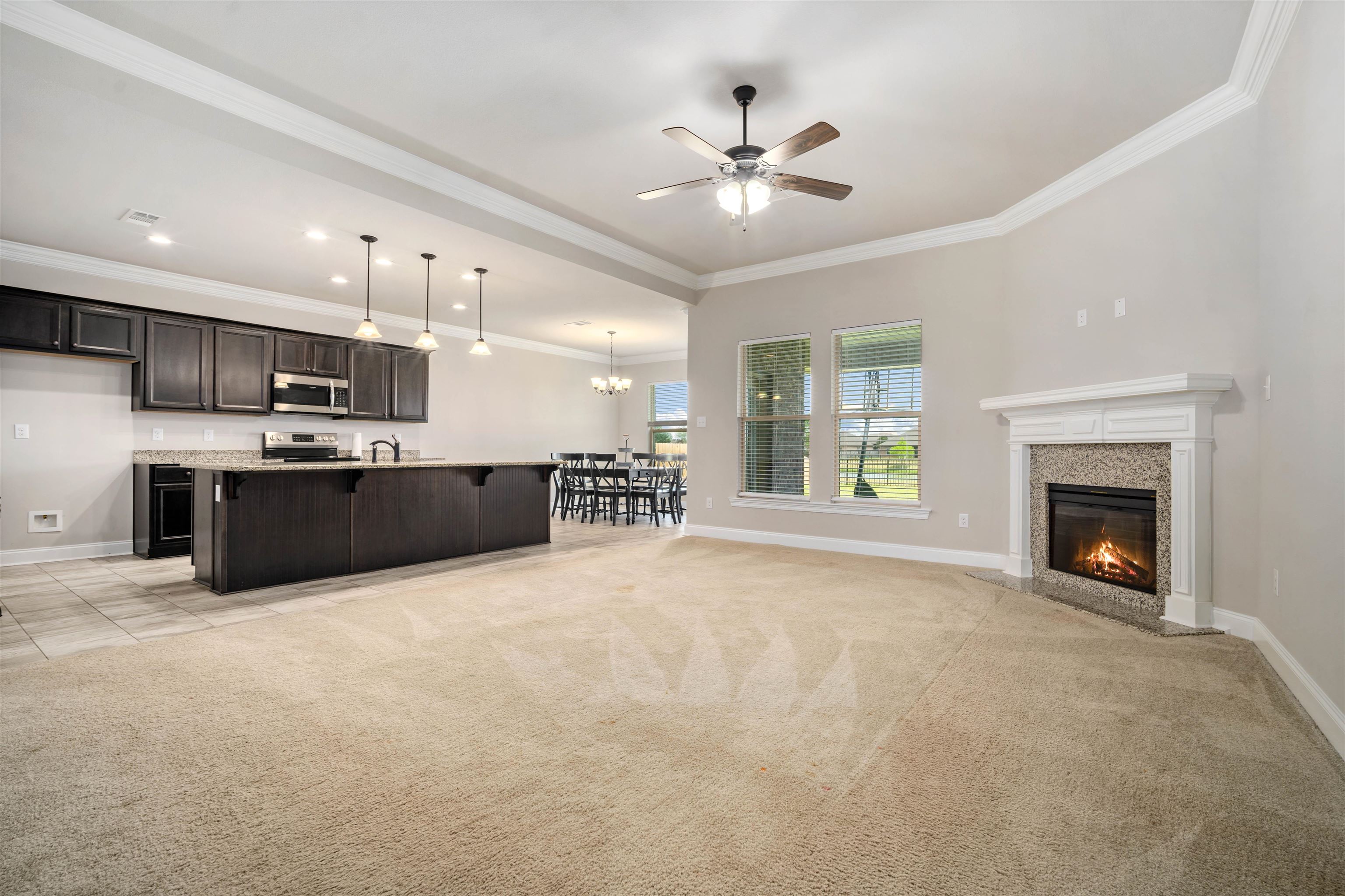 9924 Dunleith Loop Daphne, AL 36526 - Photo 5 of 33 Living Room