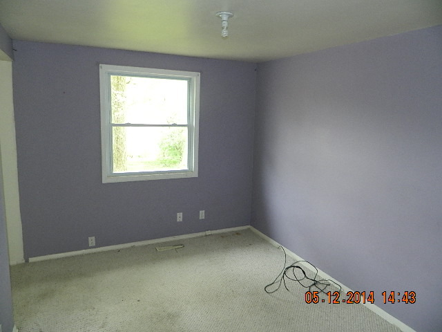 103 Siesta Road Carpentersville, IL 60110 - Photo 6 of 9